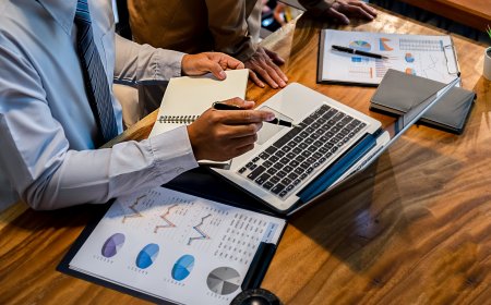 How Does Navigating Finance Involve Creating Financial Narratives With Expert Writers?