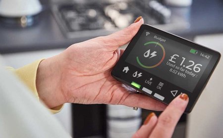 Smart water usage monitors for UK households created by a mobile app development company in the UK