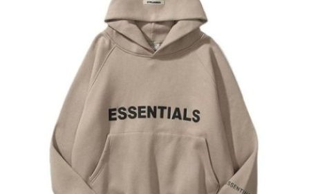 Essentials Hoodie – Classic Comfort and Streetwear Style