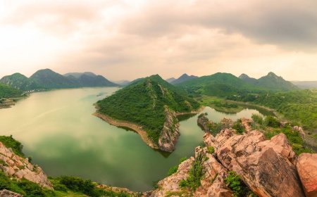 Explore Nature and Fun at the Beautiful Ajwa Nimeta Garden