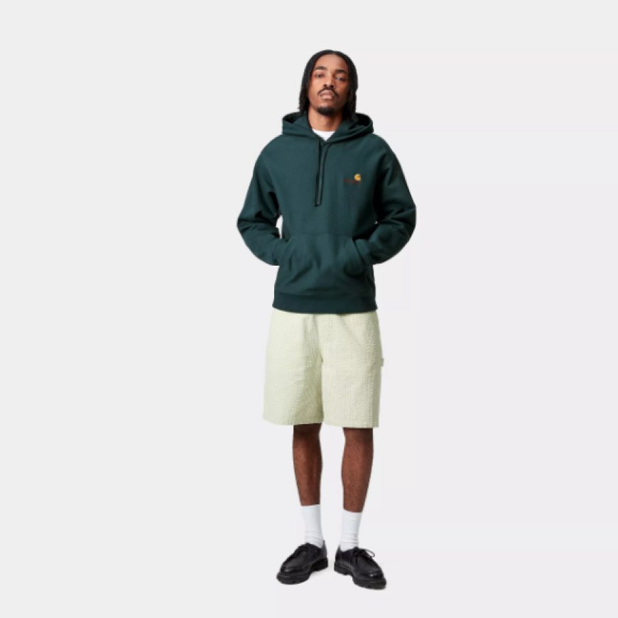 The Hoodie That Works Harder Carhartt’s Unshakable Street Legacy