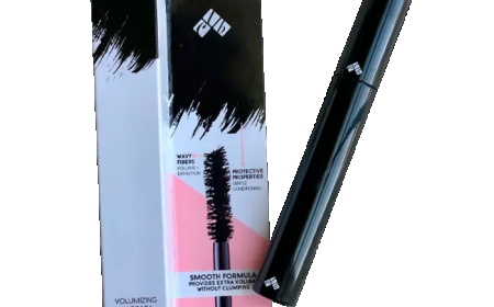 How Mascara Boxes Reflect Brand Values in Cosmetics