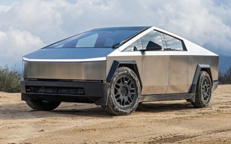 Tesla Cybertruck 2025: A Bold Leap or Futuristic Gimmick?