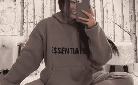 The Essentials Hoodie: A Streetwear Staple Redefined