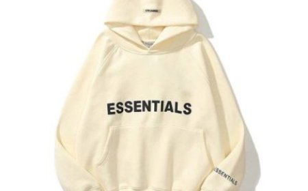 Relaxed Fit Essential Hoodie for Lounge Days