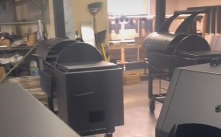 What’s the Best Setup: Custom Pellet Grills or Vertical Offset Smoker?