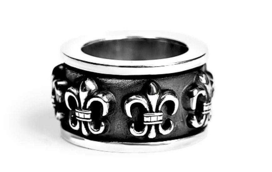 Wearing Chrome Hearts in Summer: Tips for Cool Styling
