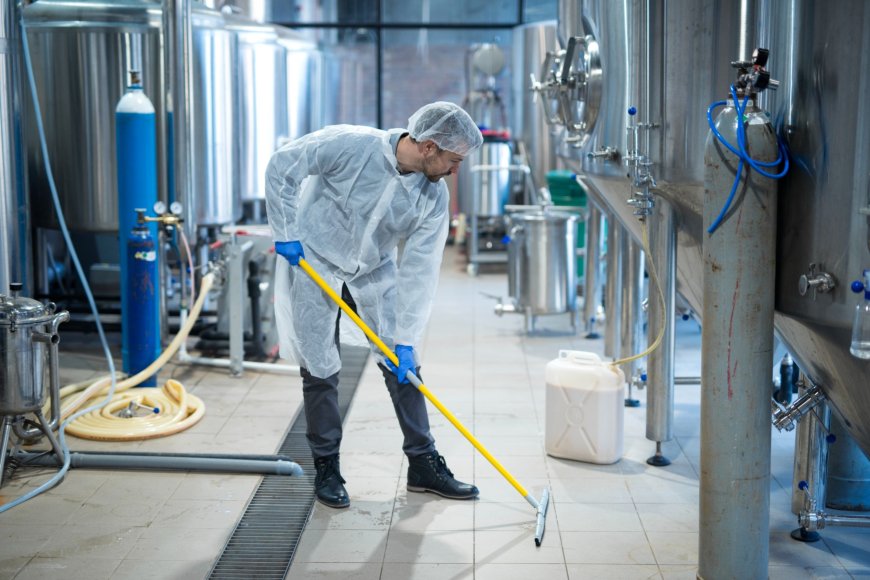Expert Warehouse Cleaning Company in Dubai – Book Now