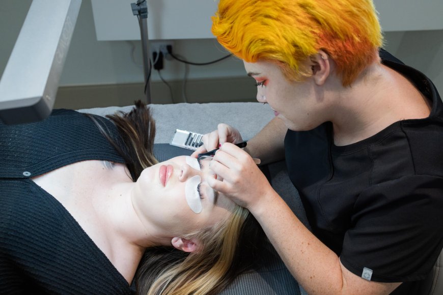 Understanding Eyelash Services and Facials in Broomfield: A Practical Guide