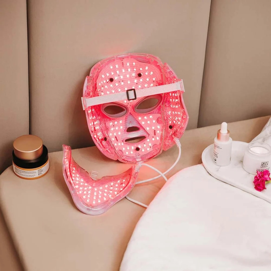 Top Benefits of LED Facial Masks at Home
