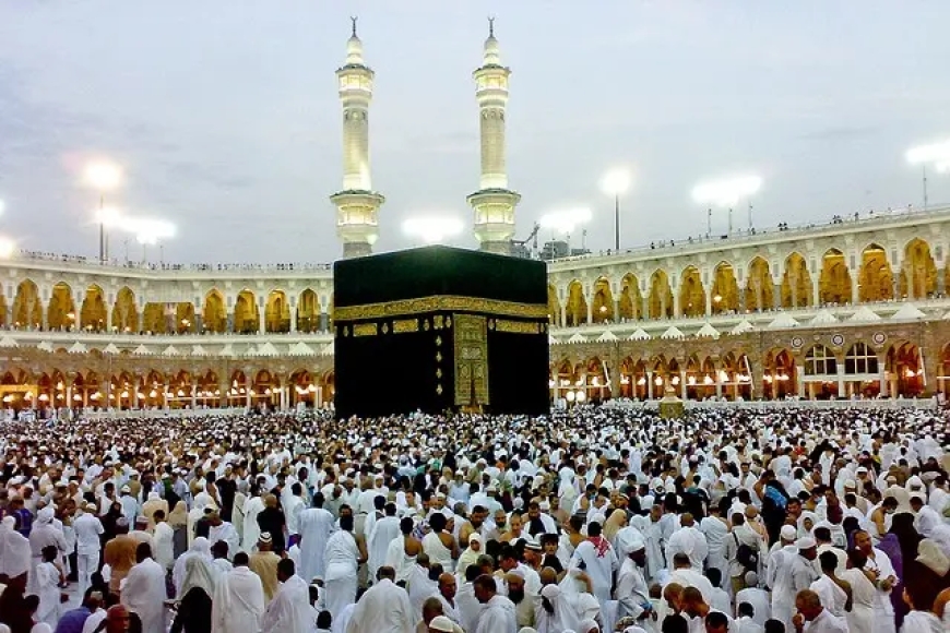 5 Star Umrah Packages 2025 for UK Citizens by Alamanah Travel